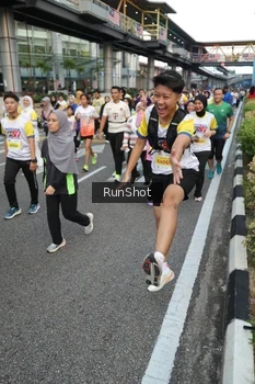 Runner Photo 4562215