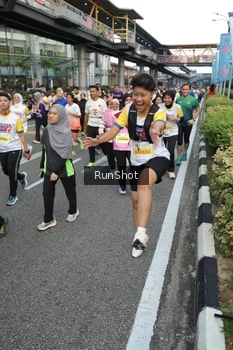 Runner Photo 4562218
