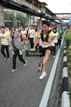 Runner Photo 4562233