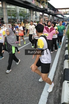 Runner Photo 4562265