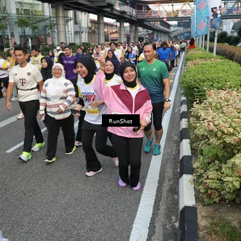 Runner Photo 4562356