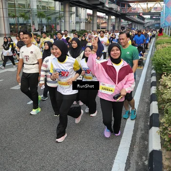 Runner Photo 4562393
