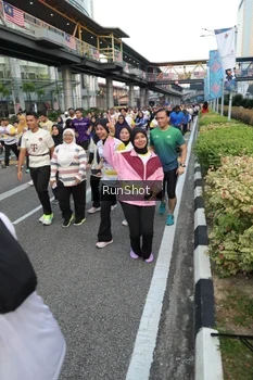 Runner Photo 4562400