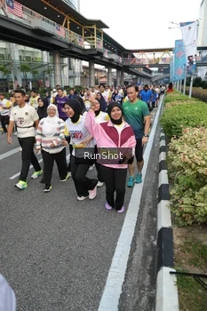 Runner Photo 4562416