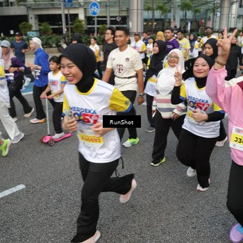 Runner Photo 4562463