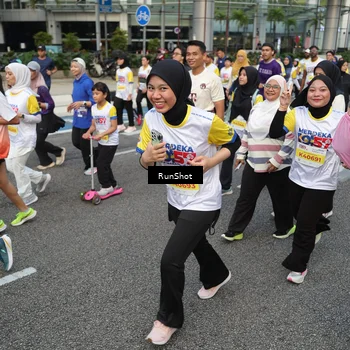 Runner Photo 4562492