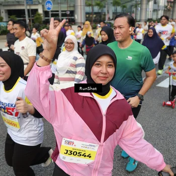 Runner Photo 4562572