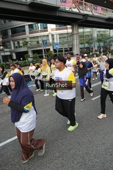 Runner Photo 4562846