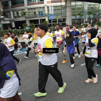 Runner Photo 4562877