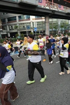 Runner Photo 4562907