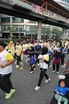Runner Photo 4562973