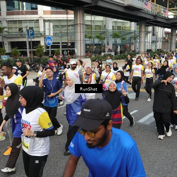 Runner Photo 4563076
