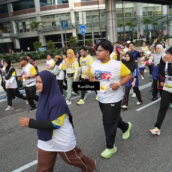 Runner Photo 4563130