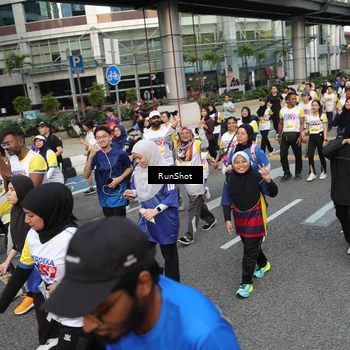 Runner Photo 4563132