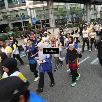 Runner Photo 4563154