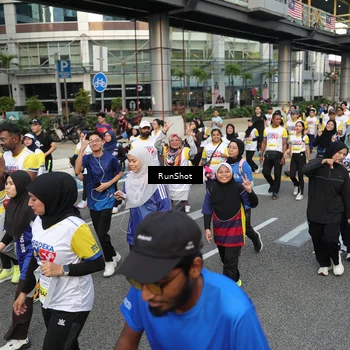 Runner Photo 4563169