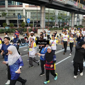 Runner Photo 4563293