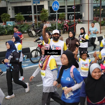 Runner Photo 4563306
