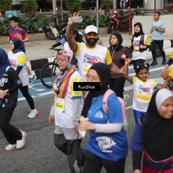Runner Photo 4563315