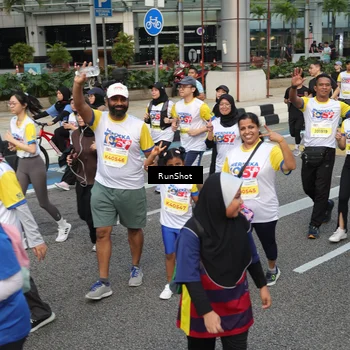 Runner Photo 4563392