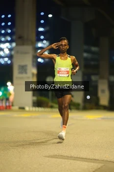 Runner Photo 4563527