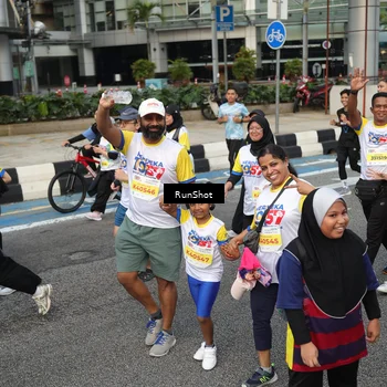 Runner Photo 4563542