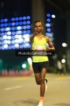 Runner Photo 4563554