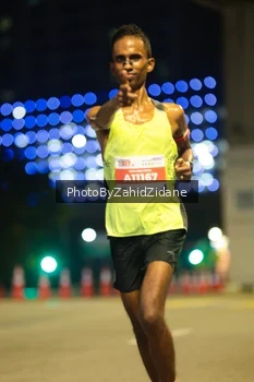 Runner Photo 4563555