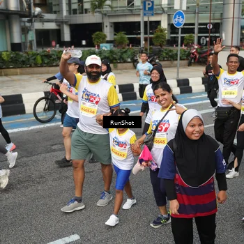 Runner Photo 4563570