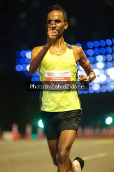 Runner Photo 4563572