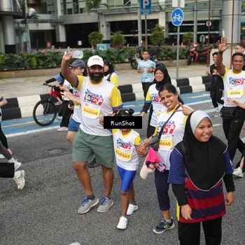 Runner Photo 4563608