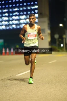 Runner Photo 4563612