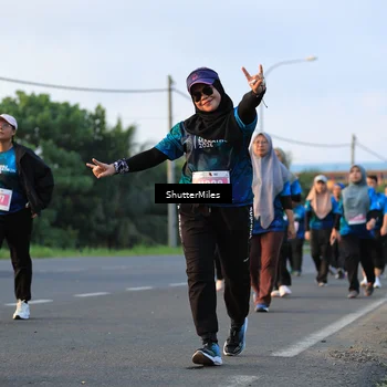 Runner Photo 4563615
