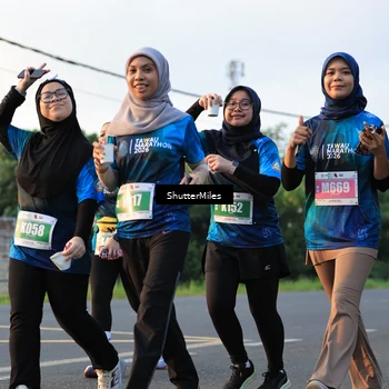 Runner Photo 4563700