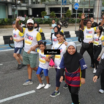 Runner Photo 4563738