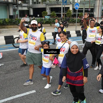 Runner Photo 4563752