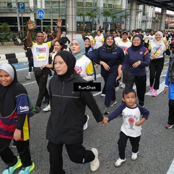 Runner Photo 4563847