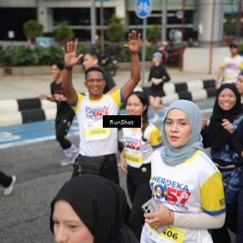 Runner Photo 4563900