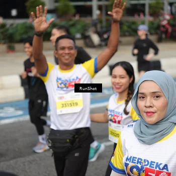 Runner Photo 4563912