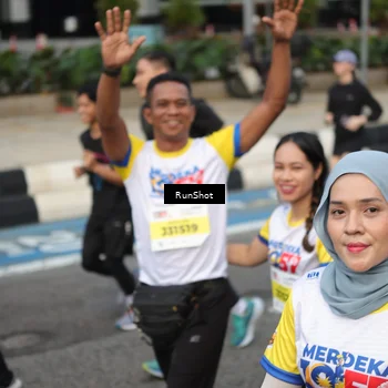 Runner Photo 4563955