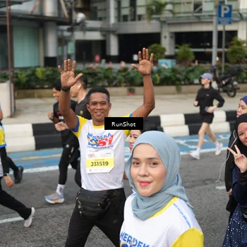 Runner Photo 4563997