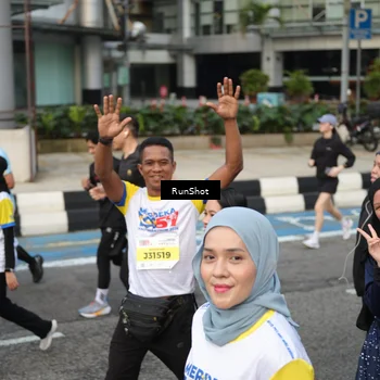 Runner Photo 4564078