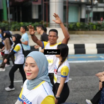 Runner Photo 4564099