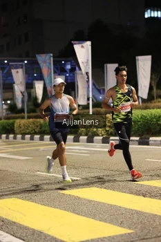 Runner Photo 4564159