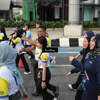 Runner Photo 4564161