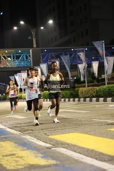 Runner Photo 4564199