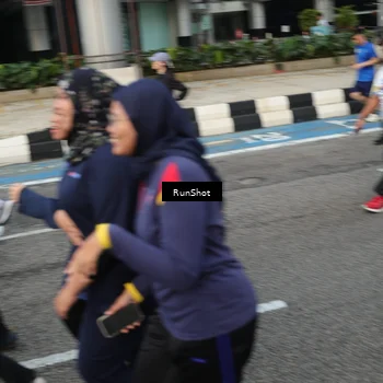 Runner Photo 4564202