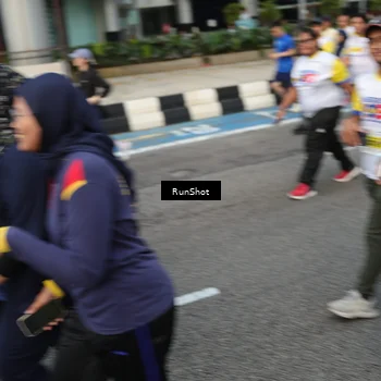 Runner Photo 4564218