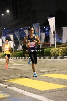 Runner Photo 4564266