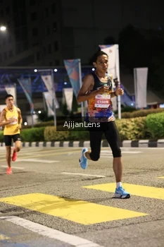 Runner Photo 4564275